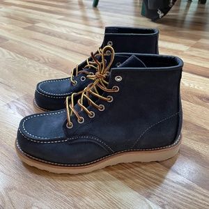 Red Wing Heritage 6” Navy Classic Moc Lace-up Boots